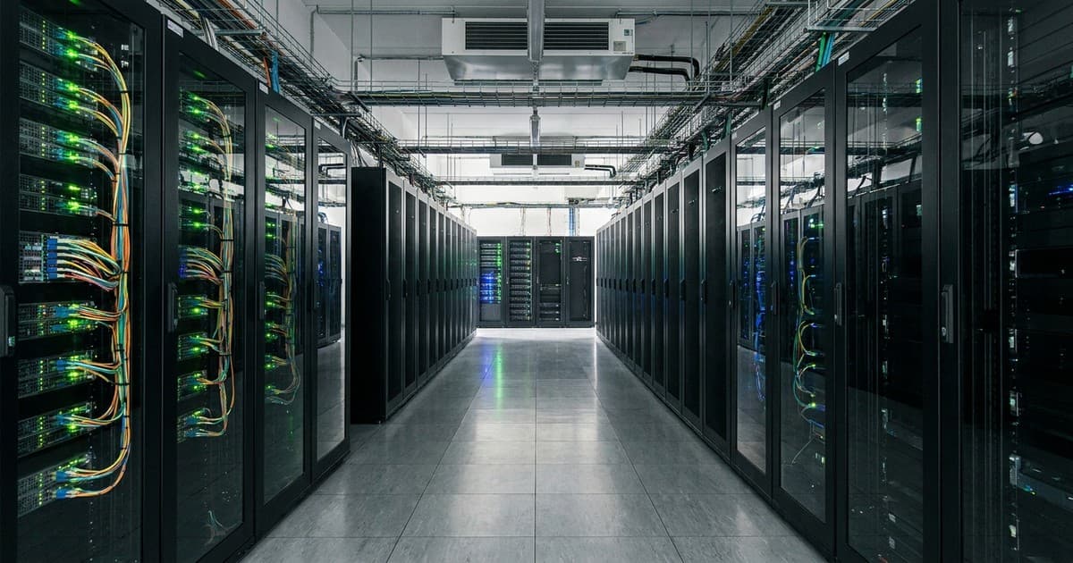 Serveri i kontrola umjetne inteligencije