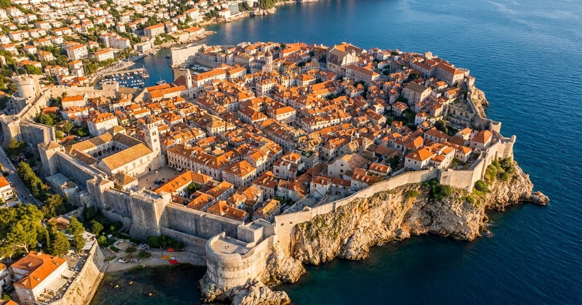 Pogled na Stari grad i ljetovanje u Dubrovniku 2026