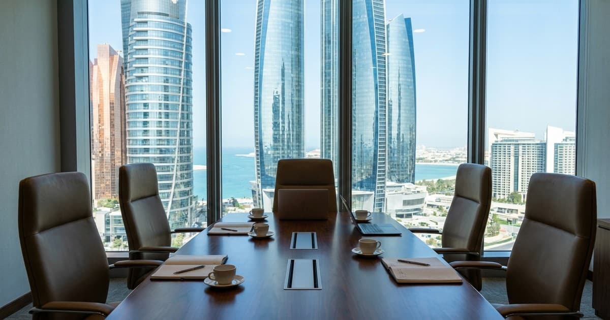 Džefri Saks upozorio UAE o učešću u ratu